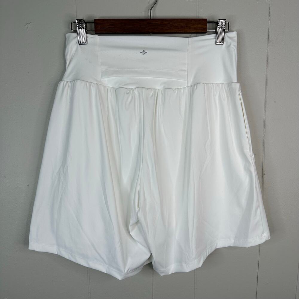 Halara SoftlyZero Airy Flowy Athletic Shorts Skort Style White Sz L NWT - Picture 2 of 9